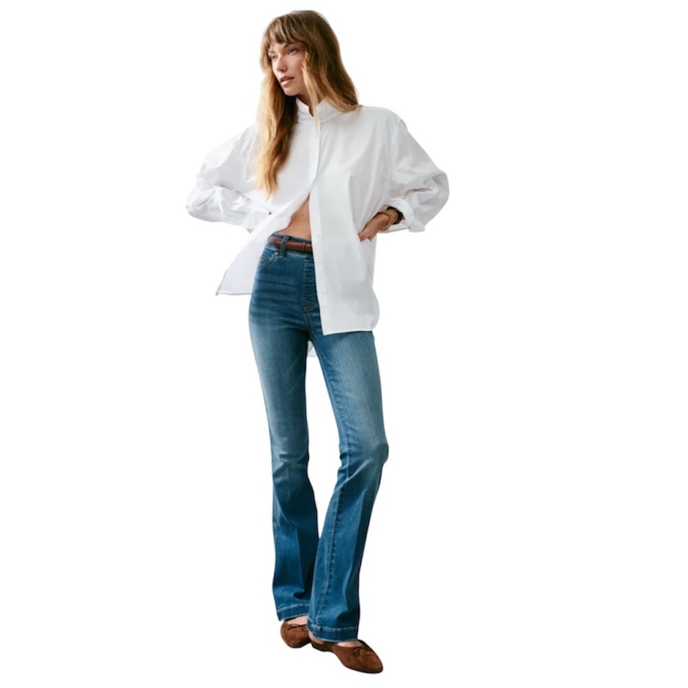 Spanx Pull On Denim Flare Jeans in Petite XL Vintage Indigo Style No. 20456R